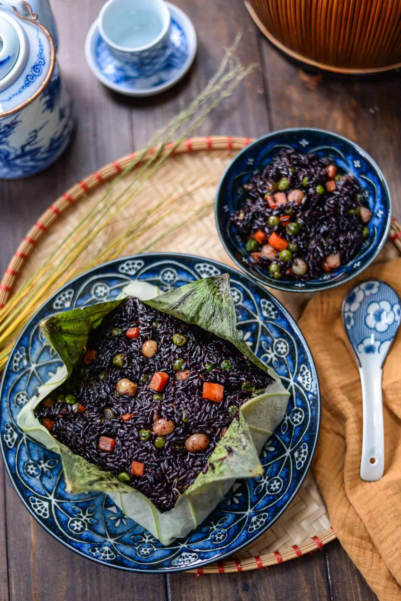 Black Glutinous Rice in Lotus Leaf - Cơm Sen - Summer & Spice